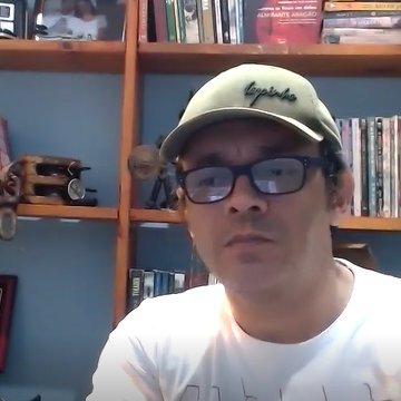 Editor da Revista Sociedade Militar. Obs: Sou antipático, estou na reserva e não sou relações públicas das FA.