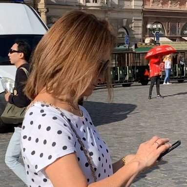 XimenaBaraona's profile picture. En este diálogo de sordos, me expreso libremente.