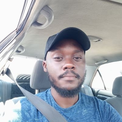 Oscarliverbird's profile picture. unashamed #Romans116