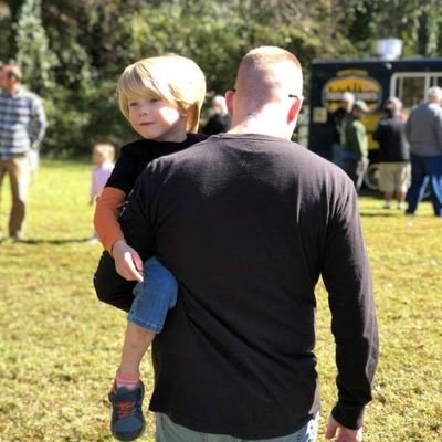 FinleyAdrian's profile picture. Associate's degree in networking technology. I'm interested in Mobile technology. Also interested in any new tech that comes out. #AMD #Sapphire  #HTC #49ers