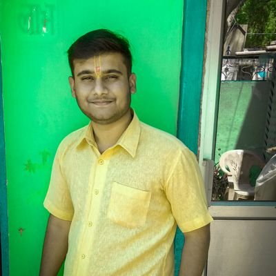 /रग रग हिन्दू मेरा परिचय/
ब्राह्मण....⚔️📙🗡️
युद्ध मात्र संसाधनों से नहीं जीते जाते, उसे जीतने के लिए धर्म और अध्यात्म अति आवश्यक है...।।राधे राधे।।