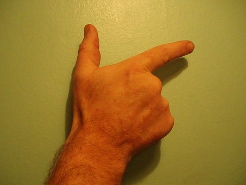 BritishCuer's profile picture. Since Cued Speech came to in UK in 1971, London Cue Club meets once a year to improve our cueing skills over a pint. We give talks & workshops!