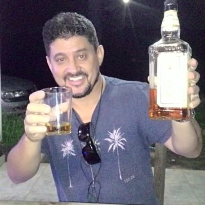 DEUS NO COMANDO, BOLSONARISTA RAIZ, CONSERVADOR, ARMAMENTISTA, EXTREMA DIREITA.
