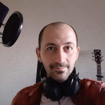 I make music, drink tons of coffee and enjoy the company of my wife and cats. Engineering Manager at @catawiki and frontend engineer by heart