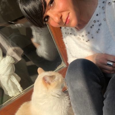 fabiolasavardi's profile picture. Fab