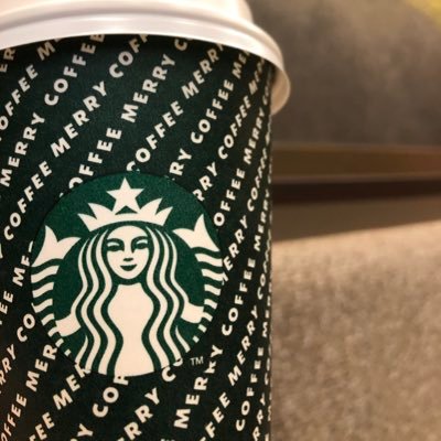 Starbucksのスタバラテとアフォガードフラペチーノ(飲むのは暖かい場所に限る)と新作が大好き𖠚໊/ラルク好きです/美容に興味持ち勉強中✐☡(ただ今停止中…)/12月15日👧出産/愚痴多めです…