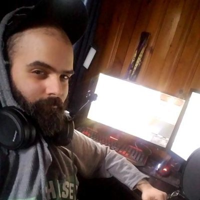 Cookingnojutsu's profile picture. I smell like scotch and use cheesecake for lipgloss. 

Bonafide nerd.