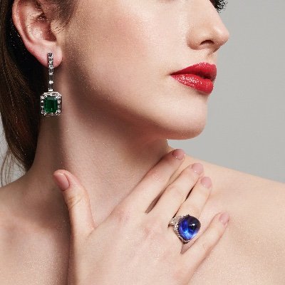 Emily H London Official Twitter Account

Handcrafting bespoke jewellery for your magical events
https://t.co/aNfhe0vHpn