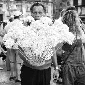 Malagueño, enamorado de mi ciudad,amante de la cultura, el humor gráfico, la naturaleza ...