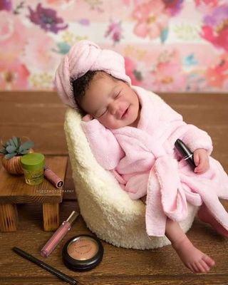 ClaraUnusual's profile picture. #giftalian4life_giftalized