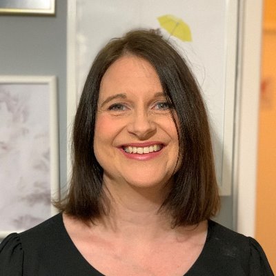 MsBear123's profile picture. Writer of romantic comedies for HQ Digital (Harper Collins). Mother of dragon (bearded), crazy dog (also bearded) and three unruly kids (not bearded).