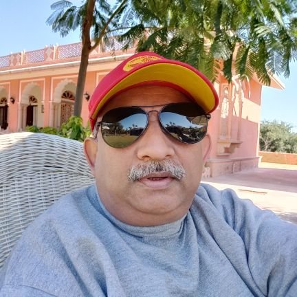 ashub83's profile picture. 