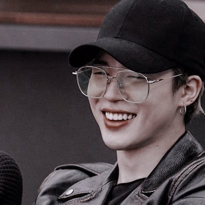 taegalaxs's profile picture. ㅤㅤㅤㅤ✩ 나의 기적 ㅡ 95’s angel.