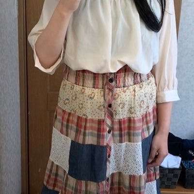 pissomor's profile picture. 綺麗な女性の着衣失禁（おもらし）や夜尿（おねしょ）が好きです…