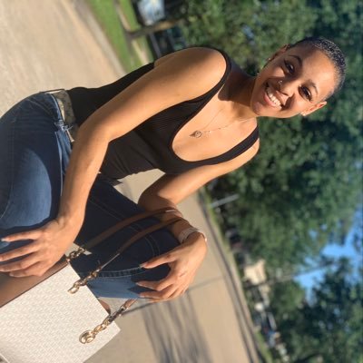 🎥‼️💇🏽‍♀️🤍♋️ SC:taaayyyyeeeee Instagram: _taaayyyyeeee Cosmetologist in the making 💇🏽‍♀️ Melanin Strong, Hair Long, Lashes On