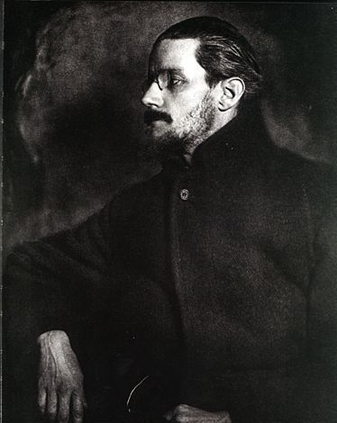 _FinnegansWake_'s profile picture. An experimental Twitter account devoted to tweeting James Joyce's idiosyncratic Finnegans Wake in its entirety. Clarity not guaranteed. Now tweeting p.186.