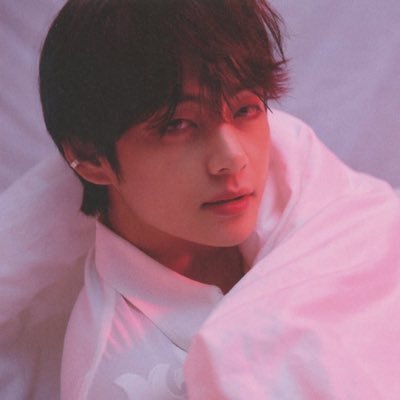 cseokjinlover's profile picture. 