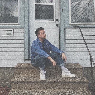 A_Hildy's profile picture. The wave is always up