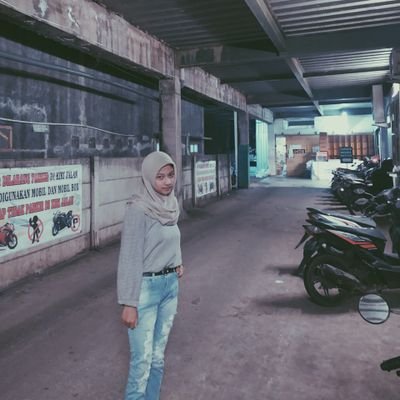 gulaliinajaa's profile picture. aku suka izzul haq