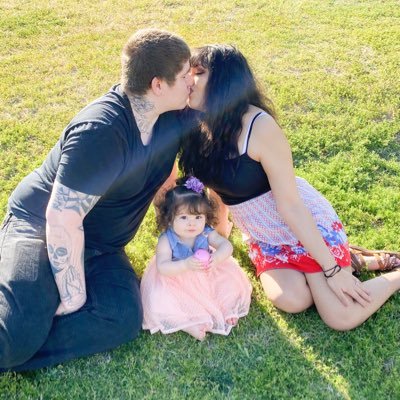 Live Love Largo is my lifestyle and family blog! We talk about cloth diapering, wedding planning and more! come check us out❤️