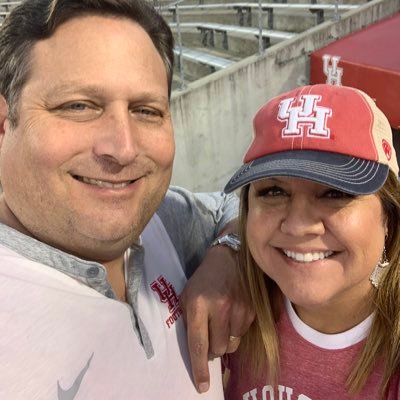Follower of Christ ✝️ | Texan |Conservative | Mom | America First 🇺🇸 | UH Cougar Alum | Beach Lover 🏖️