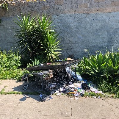 Tweets by Group of Residents. Reporting 13th Council District in the City of Los Angeles crimes & activities. Promote safety. Help clean the neighborhood. #CD13
