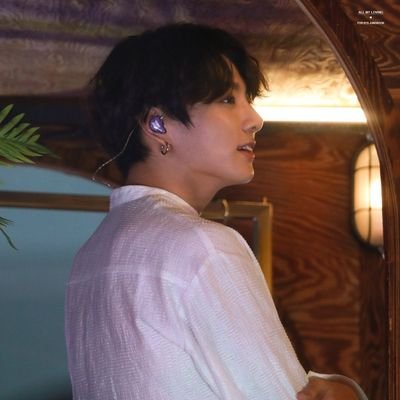 jungkook is shining, shimmering, splendid // saw my bbies: 05•04•19
