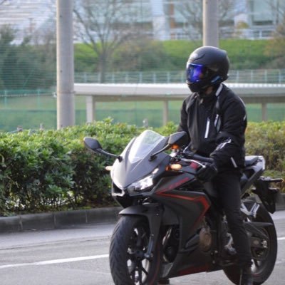 米県 バイク初心者の蟻です！貧弱短足腰痛持ちライダー 米県民中心にフォローします！ 無言フォロー失礼します #cbr400r #nc56 #バイク好きと繋がりたい