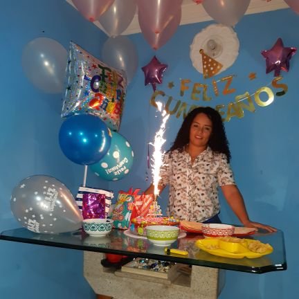 Mi familia y mi hijo mi felicidad total
..