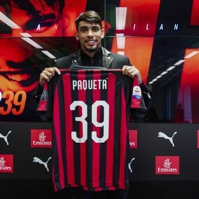 Ibrahim42257861's profile picture. Forza Milan🔴⚫