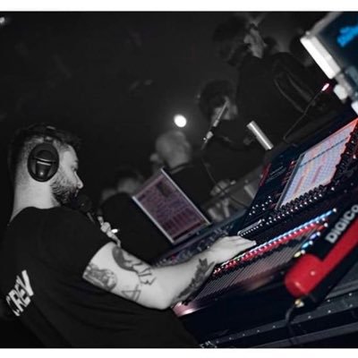 FOH & recording engineer, father, lover and general lay about