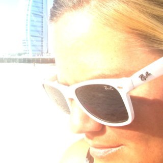 jessicadeug's profile picture. 