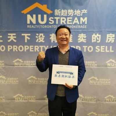从高原去到沿海,从筑城奔向大洋彼岸,个中酸楚,其中艰辛心中自知。但坚信唯有奋斗,不停下脚步,方能达到光辉顶点,才能配得上时代所赋予的责任。尽管没有太多的成就,可每天都在一点点前行,希望总在前面,光明就在前头。我们这代人,什么都赶上了。三年自然灾害,文革,科学春天,改革开放,企业关停并转,2008年金融危机,四次熔断,,