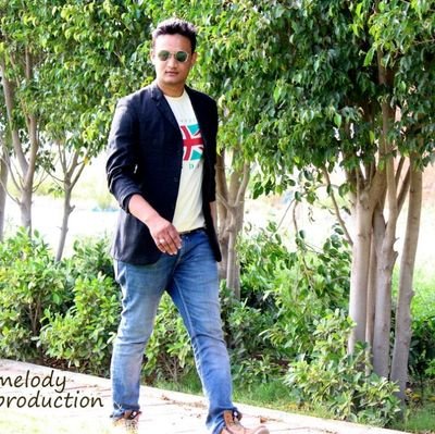 AmRoz saY iTs aLL aBouT u N rR  aTTiTude