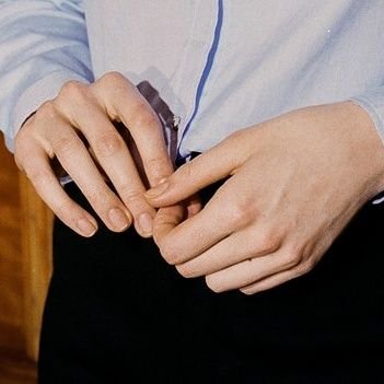 religious account dedicated to jodie comer's hands