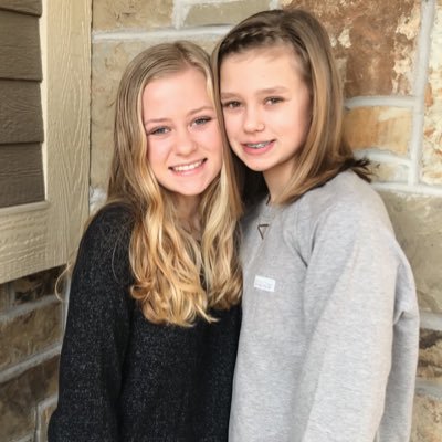 cateschweitzer's profile picture. 