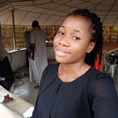 Phoebe32842027's profile picture. outstanding