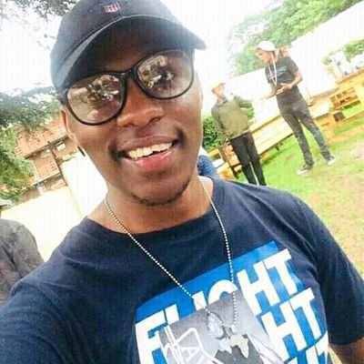 Likate10's profile picture. 