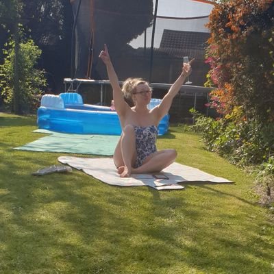 ZoeEvan69325386's profile picture. 