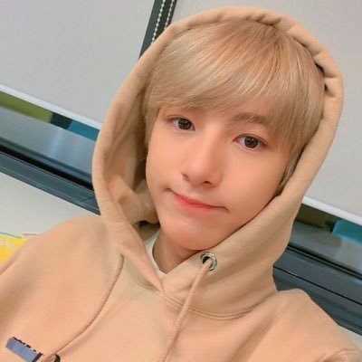 sub— / Huang Renjun ; 00l