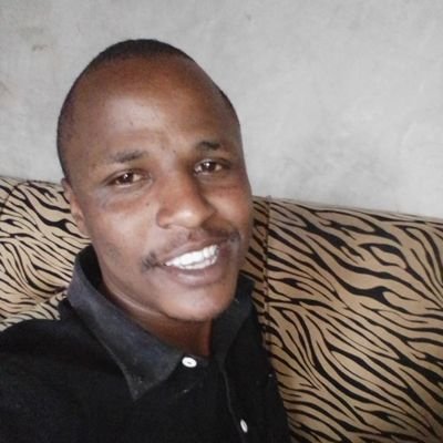 Sollomwangi's profile picture. Jesus first. writing and art make my world complete.