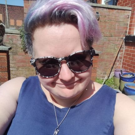 Knitter, Geek, Quilter.
Wife to @kianryan. She/Her
Sometimes known by Sven.