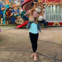 Elizabeth Whitesides (@e_whitesides5) 's Twitter Profile