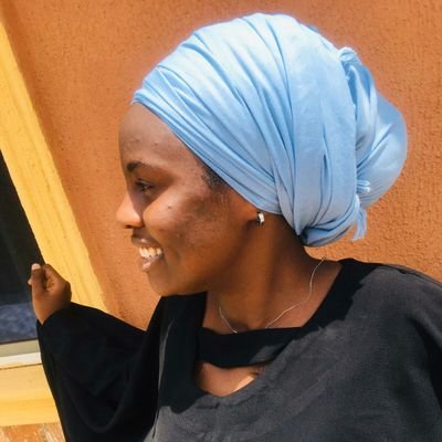 Raf_world's profile picture. 🦋Economist🦋Financial Analyst🦋Muslimah🦋Fashionista🦋I love Agribusiness🦋Event planner🦋Proud Rotaractor🦋Humanitarian🦋Wife🦋Mother🦋