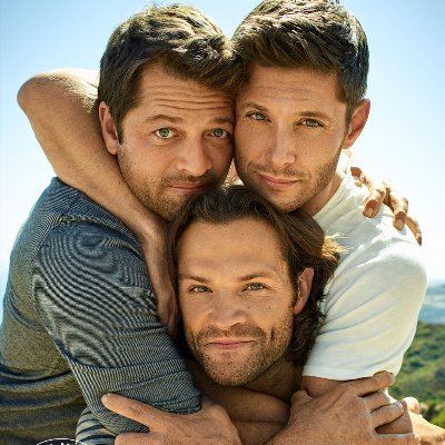 Always Hungry.  She/Her                   Fan Account. J2M and their wives are❤️ TFW all the way❤️ Here to gush and blush at the beautiful cast of SPN ❤️