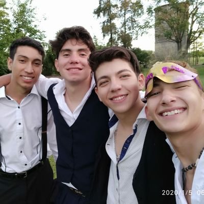 lucaslascano201's profile picture. Estudiante de mecánica 🧑🏽‍🔧
personaje público 
mecánico
