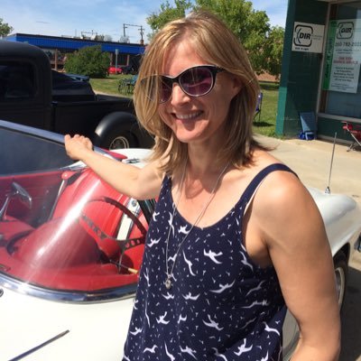 Married. Farmer. Love classic cars, dogs, cats, healthy life. I like funnies.