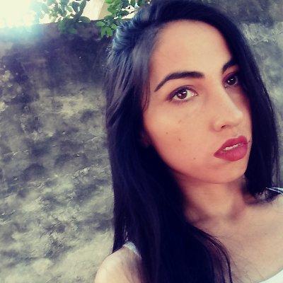 Licenciada en Ciencias Políticas (Untref) Especialista en Gestión Legislativa (Senado)
Orientada a la ética política y anticorrupción.