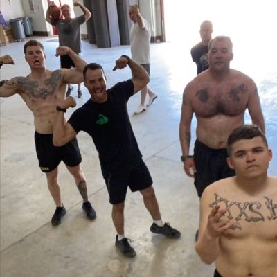 BradyMoore9's profile picture. Life is too short. Stunt it.