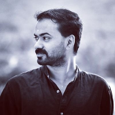 Vineethmn's profile picture. Writer with a day job ;)